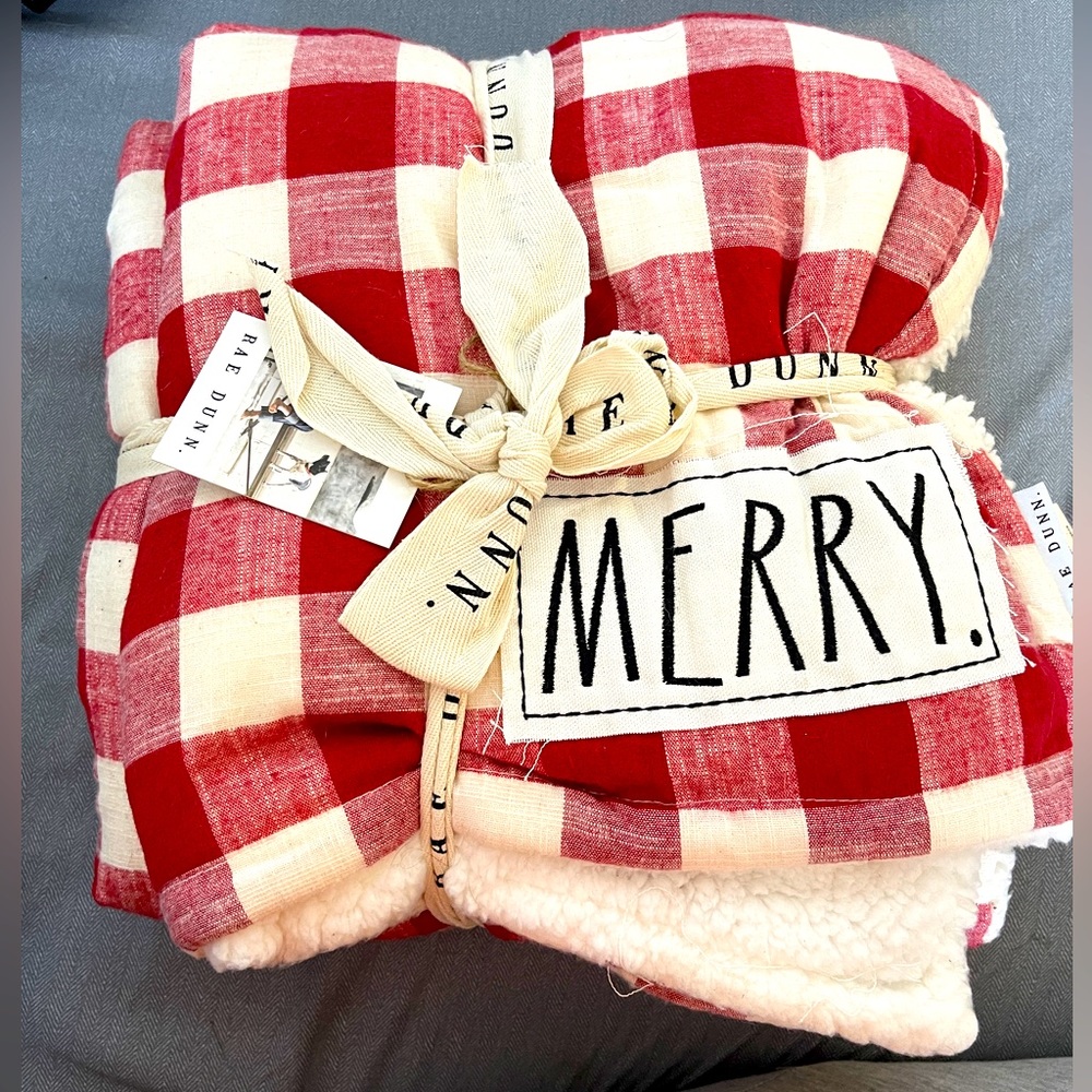 Rae Dunn Merry Blanket Buffalo Check